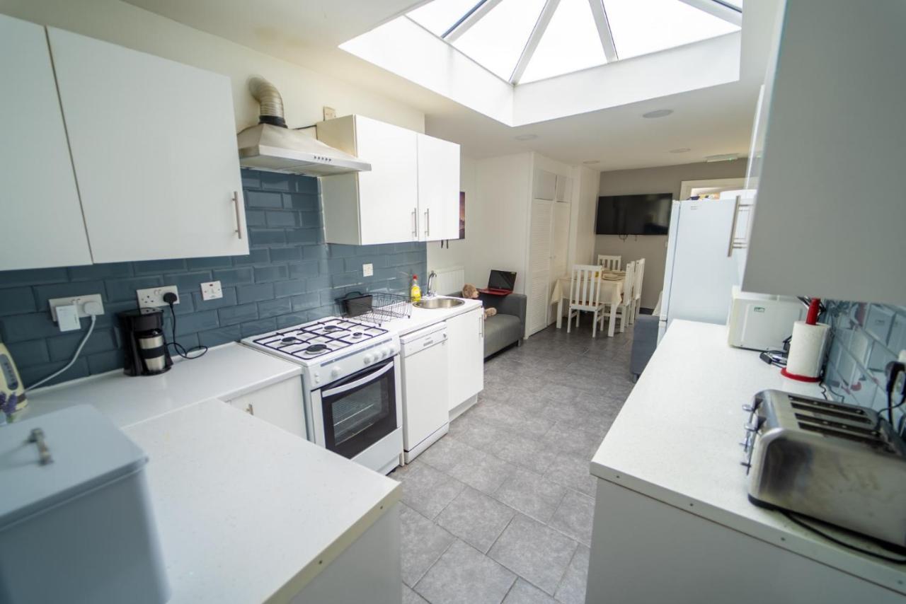 Stay Sa Cosy Equipped Studios Available 10 Mins From The City! Free Wifi &50" Smart Tv'S! Birmingham Buitenkant foto