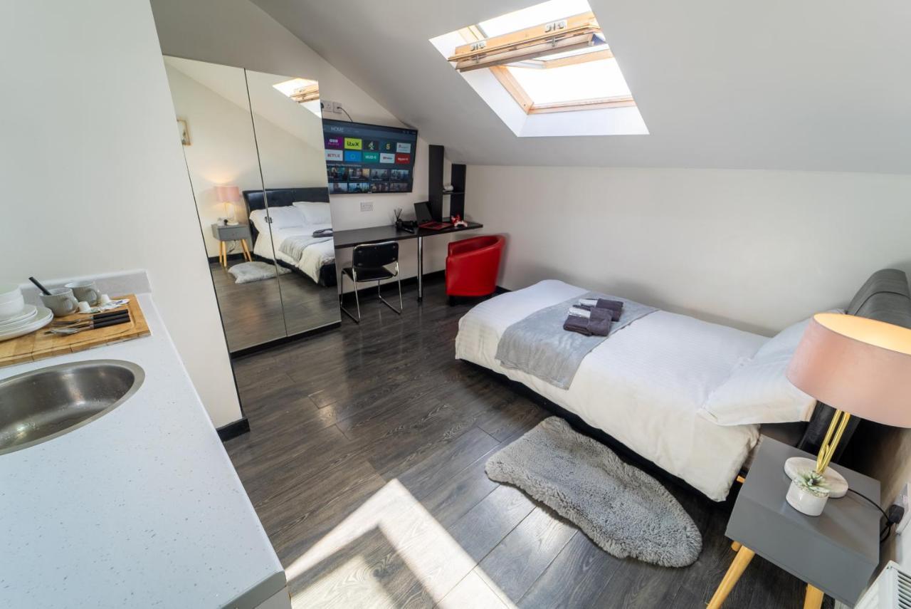 Stay Sa Cosy Equipped Studios Available 10 Mins From The City! Free Wifi &50" Smart Tv'S! Birmingham Kamer foto